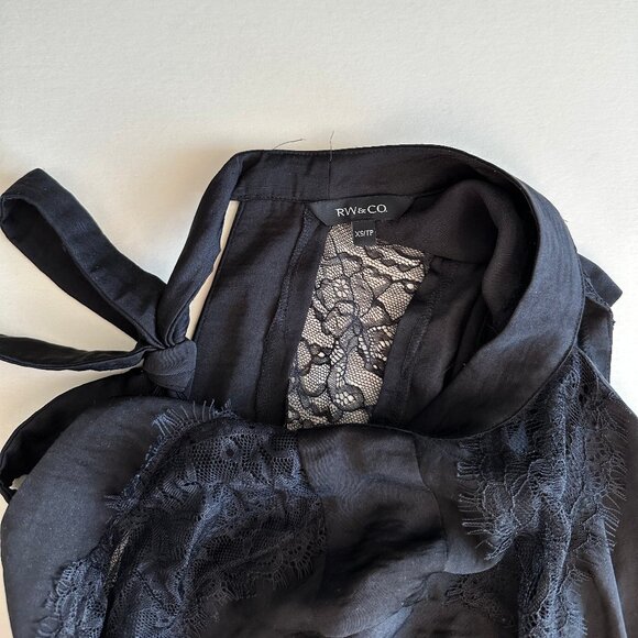 RW&Co Sleeveless lace Blouse - Picture 2 of 3